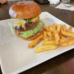 シェイクツリー バーガー＆バー - 