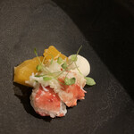 sincere - 身は、たらば系。繊維一本が太くて、甘くて濃厚。