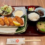 DINING STAGE 佐海屋旭 - カキフライ定食 1000円