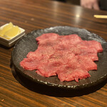 焼肉赤身にくがとう - 