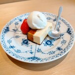 蓬左茶寮 - プリン ミルクアイス