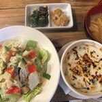 kokokara - サラダとミニスパゲティグラタン（ランチ）