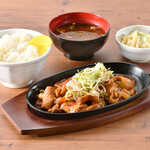 どて煮のエスカ店 - 料理写真: