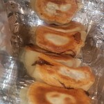 中華酒場 紫源春 - 豚肉入り焼き餃子