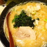 貴壱家 - 濃厚豚骨麺（醤油・大）＋ライス