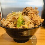 伝説のすた丼屋 - サイドショット