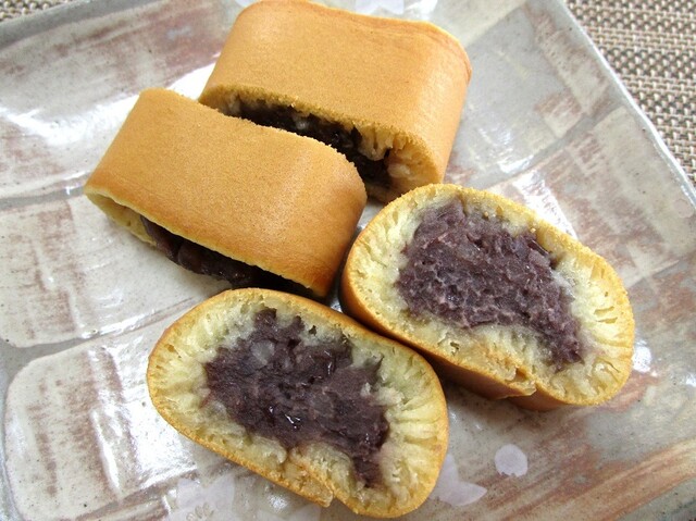 『定番あんまき食べ比べ』by chokko : 藤田屋 本店 - 三河知立/和菓子 [食べログ]