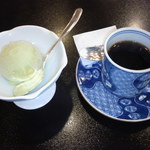 日本料理　雲海 - 食後（アイスクリームorコーヒー)