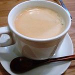 串ｃａｆｅ たまねぎ - コーヒーが普通サイズで出されるのは嬉しいですね。美味しいコーヒーです。 
