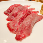 和牛焼肉KIM - 赤身の握り寿司