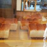 ベーカリーツキヨシ - 