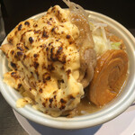 らーめん三極志 - 焼きマヨチーズチキン二郎系らーめん(1,000円)