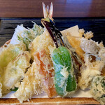 Nihon Soba Ichinaru - 野菜たっぷりの天ぷら