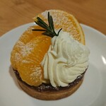 焼菓子家 泉 - いよかんとネーブルのフレッシュタルト