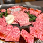 羅々亭 - ○常陸牛の大皿 カルビ食べ比べ祭り