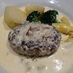 クォーレ - ハンバーグランチ〜ポルチーニ茸のクリームソース〜