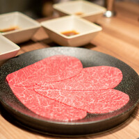 焼肉うしごろ 銀座店 - 厳選赤身の焼きしゃぶ