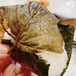 しみず - ある日の〆の胡麻の葉おにぎり