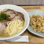 のスた - 守 細麺 塩+焼豚国産+半チャン ¥980+490+320