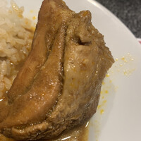 紅花別館 - しっかりとした大きさの鶏肉