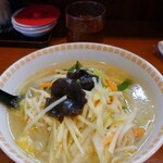 錦華楼 - 塩ラーメン800円