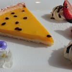 Restaurant 906 - タルトはマンゴーか？