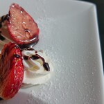 Restaurant 906 - イチゴ