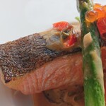 Restaurant 906 - 地元で鮭獲れたのか？？(笑)