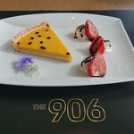 Restaurant 906 - デザート　　季節のフルーツタルト