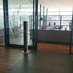 Restaurant 906 - 内観　レストラン入口