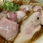 麺処 ほん田 秋葉原本店 - チャーシューヨリ