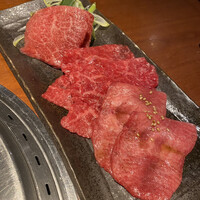 蕃 YORONIKU - 