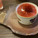 アエル - 苺のムースに苺ソースをかけてより濃厚に