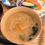 Restaurant&Bar alba - 味噌汁（具が驚くほど沢山で美味しい）