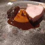 フロリレージュ - (2022年1月　訪問)分かち合いのしま豚。と、ジビエハンバーグ。