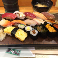 東鮨 新店 - にぎり14貫