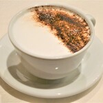 トラットリア・アルベロ - カプチーノ（OGURA COFFEE ブレンド）