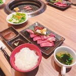 焼肉 スギモト HOUSeN - 