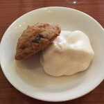 エスプレッソ ファクトリー - 自家製チョコチップクッキー&メレンゲ