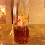 トゥ・ラ・ジョア イズム - 