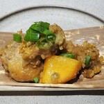竹韻飄香 - ランチセット：煎ったお米の粉をまぶししっとり柔らかく蒸した四川伝統の鶏肉料理