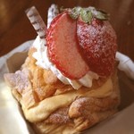 Nouvel Bairindo Shimosuwaten - キャラメルクリームパイ♡最近お酒飲んでないから身体が糖分欲してます。美味し♡