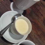 グルガオン - クルフィと一緒に、チャイとコーヒー