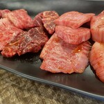 Taishuu Yakiniku Uriichi - 