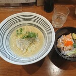 Taisioramendounoura - 丼セット(鯛の塩らーめん・サーモンハラス丼)