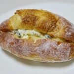 BOULANGERIE PANJA - 正式名不明・ブルーチーズのやつ