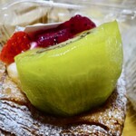 BOULANGERIE PANJA - まるまる半分！