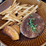 潮来バル 舶英 - ハンバーグ　アップ