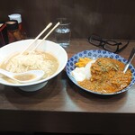 ヌードル＆スパイスカレー 今日の1番 - 