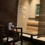 上海料理佳樹園 - テーブル席
